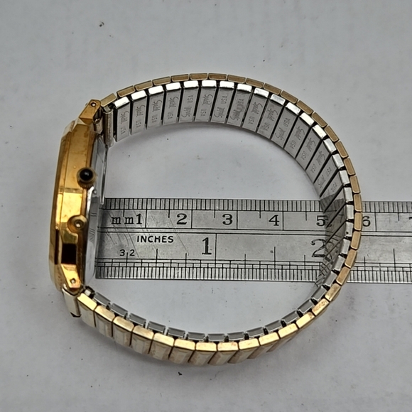 Vintage 1980s Timex Q 51611 Mens Watch Quartz Date New Battery Runs Rare Black - Picture 8 of 10